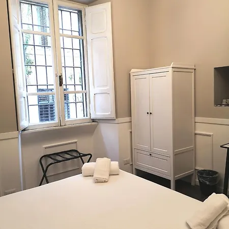 Trastevere Glasshouse Pensionat 3*